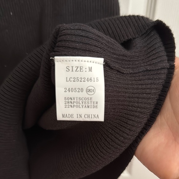 Black Ribbed Women's Top - Picture 3 of 4